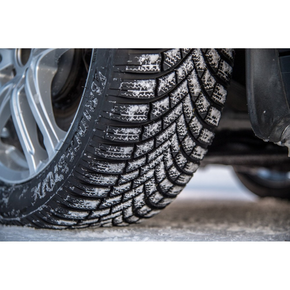 Легковая шина Bridgestone Blizzak LM005 245/35 R19 93W
