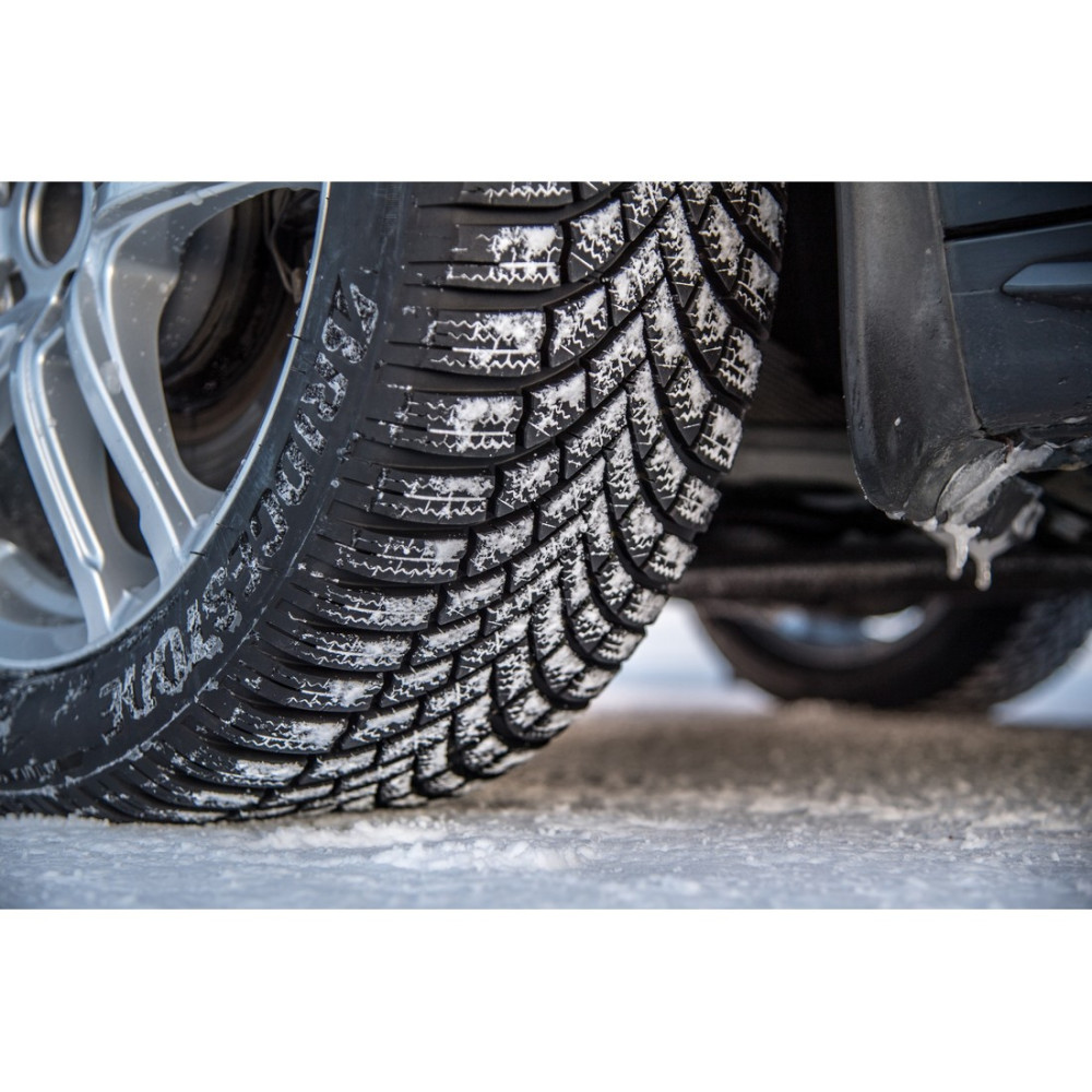 Легковая шина Bridgestone Blizzak LM005 265/45 R21 108V