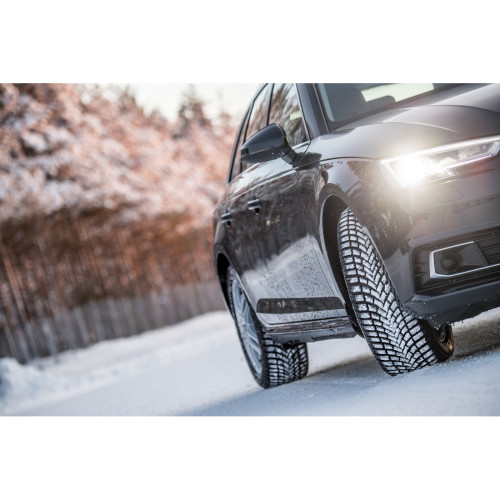 Легковая шина Bridgestone Blizzak LM005 255/55 R19 111H