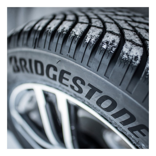 Легковая шина Bridgestone Blizzak LM005 235/50 R17 100V
